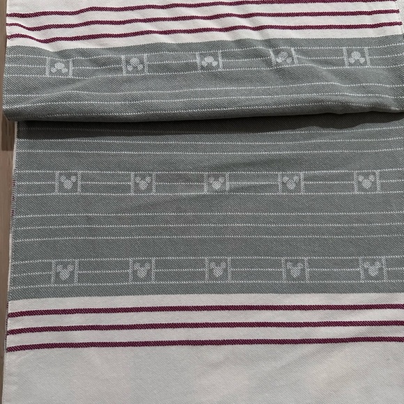 Disney World reversible table runner NWT - Picture 5 of 7